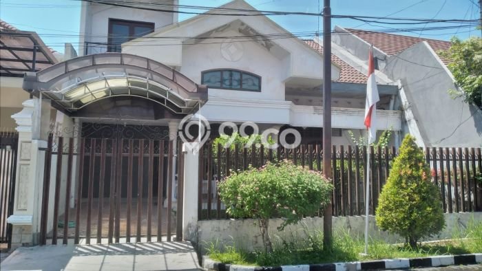 For Sale Rumah 5 Kamar Lokasi Ideal Bagus dan Strategis di Dukuh Pakis For Sale Rumah 5 Kamar Lokasi Ideal Bagus dan Strategis di Dukuh Pakis