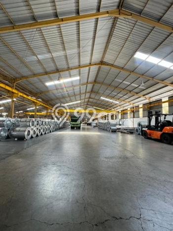 Area Ramai! Pabrik Dijual di Menganti untuk Bisnis Luas Bangunan 9066m2 Area Ramai! Pabrik Dijual di Menganti untuk Bisnis Luas Bangunan 9066m2