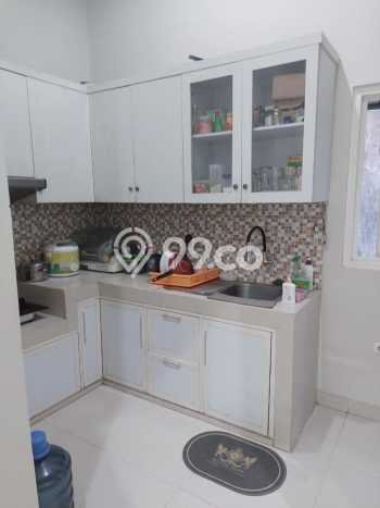 Rumah Strategis Modern Lb 220m2 di Jambangan, Surabaya Rumah Strategis Modern Lb 220m2 di Jambangan, Surabaya