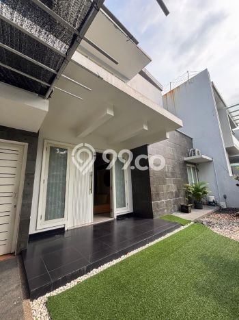Rumah Elit Modern Tanpa Renovasi di Pakuwon Indah Surabaya Rumah Elit Modern Tanpa Renovasi di Pakuwon Indah Surabaya