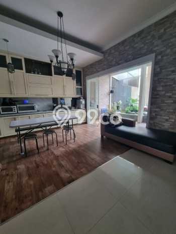 Rumah Elit LB 300m2 Siap Huni Desain Elegan di Citraland, Surabaya Rumah Elit LB 300m2 Siap Huni Desain Elegan di Citraland, Surabaya