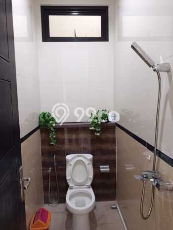 Sewa Rumah Murah di Pakuwon Indah Surabaya Punya 4 KT Sewa Rumah Murah di Pakuwon Indah Surabaya Punya 4 KT