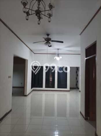 Rumah sewa siap pakai 4 Kamar Tidur di Pulogebang, Jakarta Timur Rumah sewa siap pakai 4 Kamar Tidur di Pulogebang, Jakarta Timur