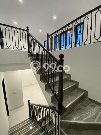 Jual Rumah Favorit Siap Huni LB 151m2 di Ciracas, Jakarta Timur Jual Rumah Favorit Siap Huni LB 151m2 di Ciracas, Jakarta Timur