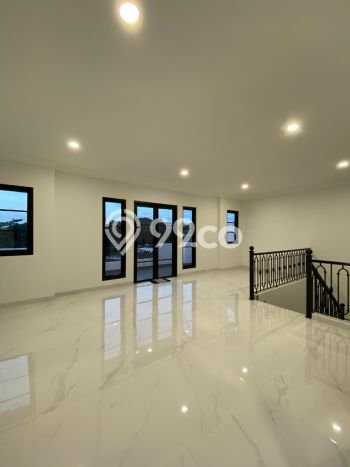 Jual Rumah Favorit Siap Huni LB 151m2 di Ciracas, Jakarta Timur Jual Rumah Favorit Siap Huni LB 151m2 di Ciracas, Jakarta Timur