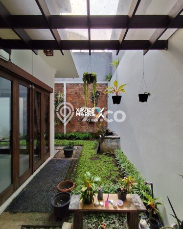 Rumah Mewah LB 550m2 Siap Huni Desain Elegan di Malang Kota, Malang Rumah Mewah LB 550m2 Siap Huni Desain Elegan di Malang Kota, Malang