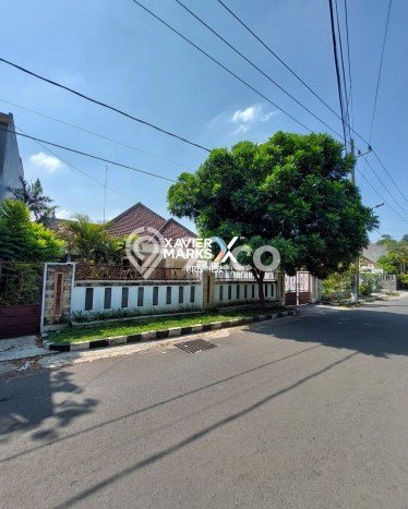 For Sale! Luxury House LT 501m2 Desain Elegan di Malang Kota For Sale! Luxury House LT 501m2 Desain Elegan di Malang Kota