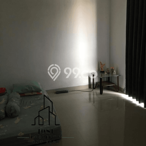 LOKASI PREMIUM! Rumah area Laweyan, 3 KT, Area Strategis, LT 90m² LB 90m² LOKASI PREMIUM! Rumah area Laweyan, 3 KT, Area Strategis, LT 90m² LB 90m²