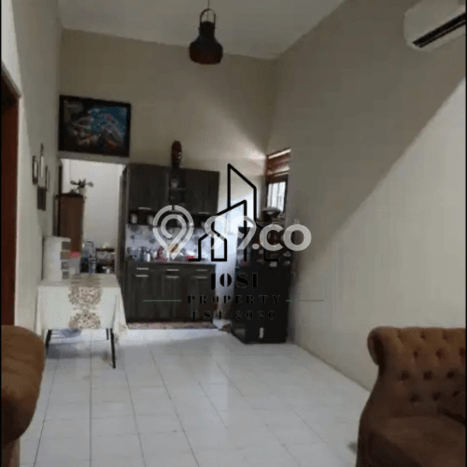PREMIUM CHOICE! Rumah kawasan Laweyan, 1 KM, Lingkungan Asri, LT 340m² Bangunan 80m² PREMIUM CHOICE! Rumah kawasan Laweyan, 1 KM, Lingkungan Asri, LT 340m² Bangunan 80m²