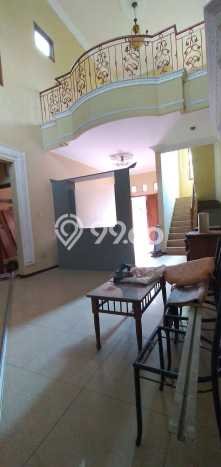 Disewakan Rumah Konsep Modern di Laweyan Solo dengan 4 KT Disewakan Rumah Konsep Modern di Laweyan Solo dengan 4 KT