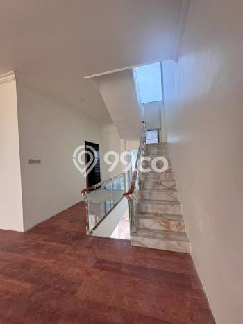 Rumah Mewah Siap Huni LT 239m2 di Karangploso, Malang Rumah Mewah Siap Huni LT 239m2 di Karangploso, Malang