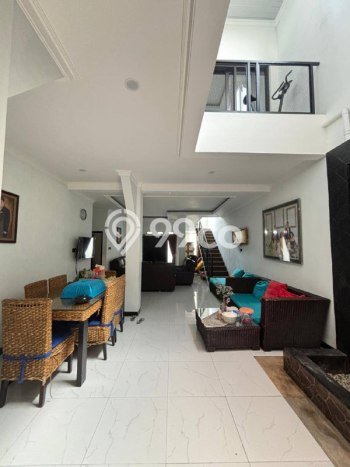 Rumah Modern Cantik 6 Kamar Bisa Langsung Pindah di Lowokwaru Rumah Modern Cantik 6 Kamar Bisa Langsung Pindah di Lowokwaru