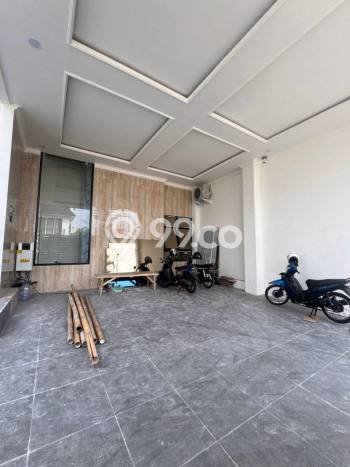 Rumah Mewah Siap Huni LT 239m2 di Karangploso, Malang Rumah Mewah Siap Huni LT 239m2 di Karangploso, Malang