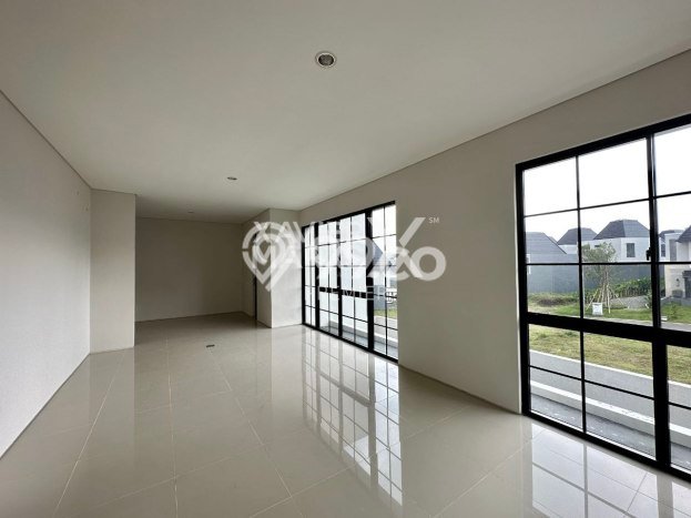 Hunian Mewah LB 255m2 Siap Huni Desain Elegan di Tidar, Malang Hunian Mewah LB 255m2 Siap Huni Desain Elegan di Tidar, Malang