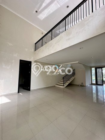 Ready to Use! Luxury House LT 240m2 Desain Modern di Araya Ready to Use! Luxury House LT 240m2 Desain Modern di Araya