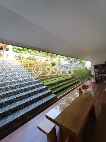 Rumah Luxury Modern Tanpa Renovasi di Dago Bandung Rumah Luxury Modern Tanpa Renovasi di Dago Bandung