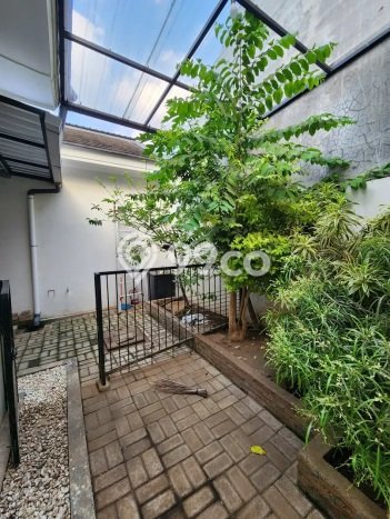 Rumah Modern Cantik 5 KT Siap Huni di Semarang Barat Rumah Modern Cantik 5 KT Siap Huni di Semarang Barat