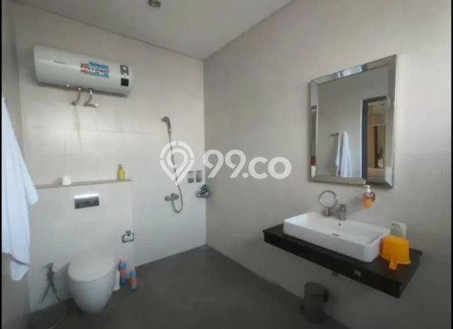 Rumah Elit Modern Tanpa Renovasi di BSB City Semarang Rumah Elit Modern Tanpa Renovasi di BSB City Semarang