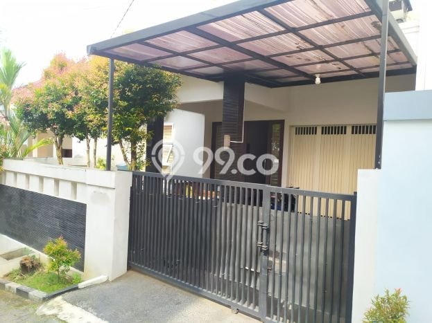 Siap Huni Rumah Mewah 3 Kamar di Gajah Mungkur Dekat ke Mana Saja Siap Huni Rumah Mewah 3 Kamar di Gajah Mungkur Dekat ke Mana Saja