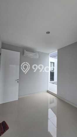 Rumah Elit Modern Tanpa Renovasi di CitraGrand Semarang Rumah Elit Modern Tanpa Renovasi di CitraGrand Semarang