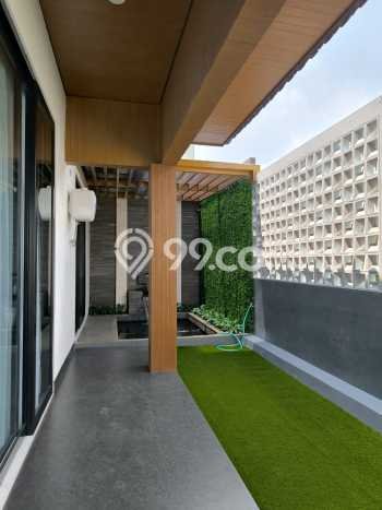 Jual Rumah Mewah Megah Dengan View Eksklusif di Candi Golf, Semarang Jual Rumah Mewah Megah Dengan View Eksklusif di Candi Golf, Semarang