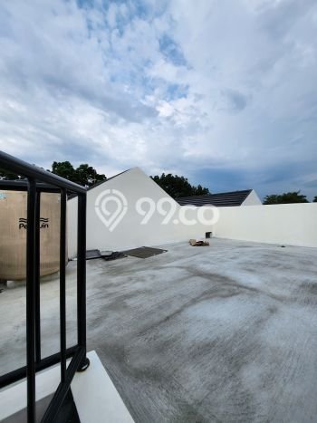 Rumah Elit Modern Siap Huni di Ragunan Jakarta Selatan Rumah Elit Modern Siap Huni di Ragunan Jakarta Selatan