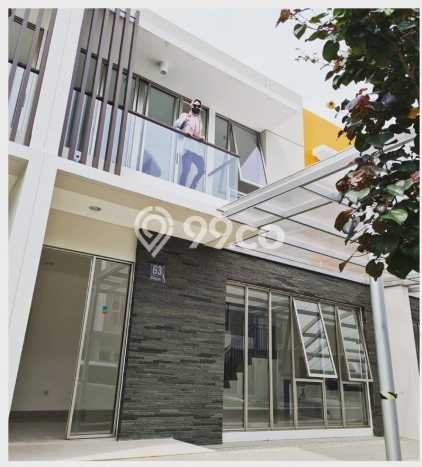 Ready to Use! Luxury House LT 80m2 Desain Elegan di Pantai Indah Kapuk Ready to Use! Luxury House LT 80m2 Desain Elegan di Pantai Indah Kapuk