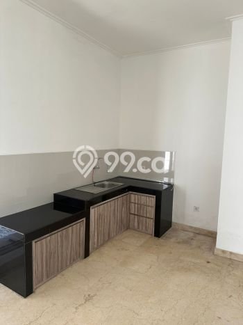 Disewakan! Rumah 3 Kamar Tidur &
3 Kamar Mandi di Pantai Indah Kapuk, Jakarta Utara Disewakan! Rumah 3 Kamar Tidur &
3 Kamar Mandi di Pantai Indah Kapuk, Jakarta Utara