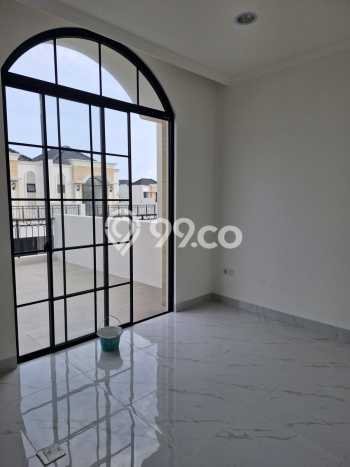 For Sale Hunian Rumah Terawat 3 KT di Pantai Indah Kapuk, Jakarta Utara For Sale Hunian Rumah Terawat 3 KT di Pantai Indah Kapuk, Jakarta Utara