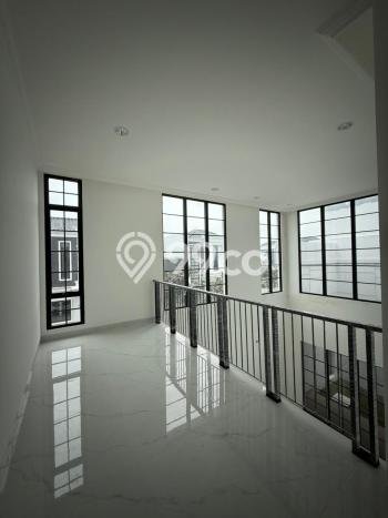 Rumah Kontrakan Jakarta Utara LT 200m2 LB 260m2 Area Pantai Indah Kapuk Rumah Kontrakan Jakarta Utara LT 200m2 LB 260m2 Area Pantai Indah Kapuk