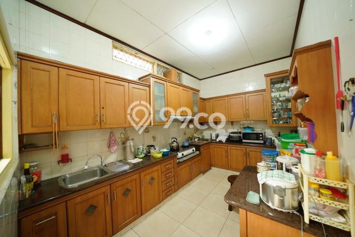 Dijual Rumah Premium dengan Fasilitas Sekitar Lengkap di Kebayoran Lama, Jakarta Selatan Dijual Rumah Premium dengan Fasilitas Sekitar Lengkap di Kebayoran Lama, Jakarta Selatan