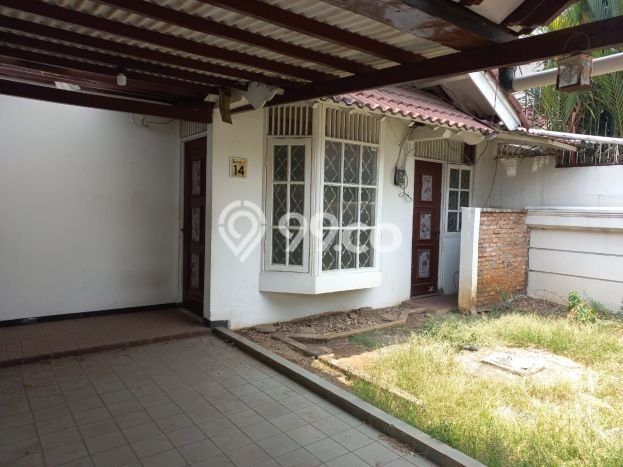 Rumah Luas Asri 3 KT Siap Huni di Bintaro Tangerang Selatan Rumah Luas Asri 3 KT Siap Huni di Bintaro Tangerang Selatan
