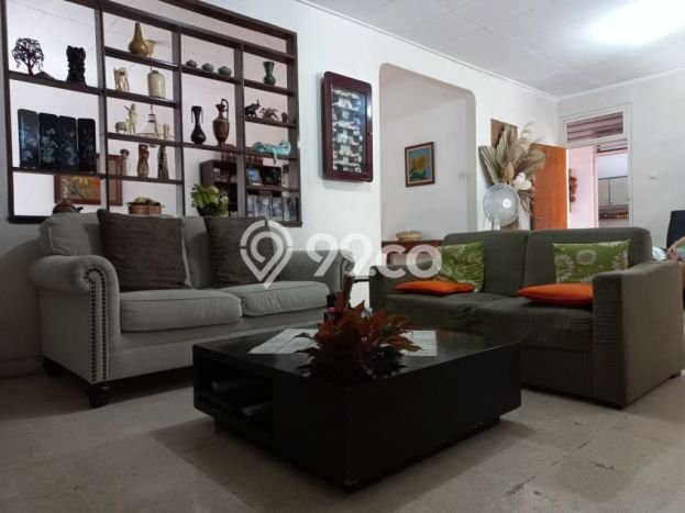 Hunian Mewah Siap Huni LT 300m2 di Cinere, Depok Hunian Mewah Siap Huni LT 300m2 di Cinere, Depok