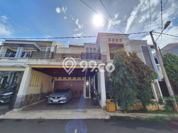 Rumah Elit LB 402m2 Siap Huni Desain Elegan di Margonda, Depok Rumah Elit LB 402m2 Siap Huni Desain Elegan di Margonda, Depok