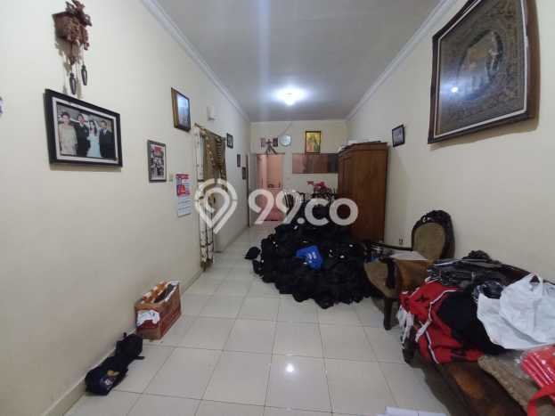 Kos-kosan Dijual di Cirendeu Jakarta Selatan Luas 350m2 Kos-kosan Dijual di Cirendeu Jakarta Selatan Luas 350m2