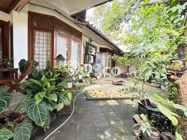 Dijual Rumah Premium dengan Fasilitas Sekitar Komplit di Cinere, Depok Dijual Rumah Premium dengan Fasilitas Sekitar Komplit di Cinere, Depok