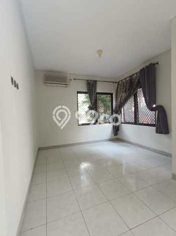 Jual Rumah Luas Megah Dengan View Cantik di Bintaro, Tangerang Selatan Jual Rumah Luas Megah Dengan View Cantik di Bintaro, Tangerang Selatan