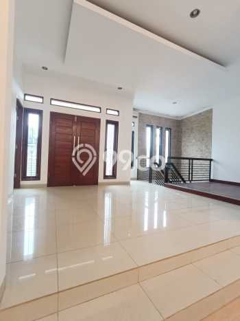 Dijual Rumah 3 Kamar Lokasi Ideal Bagus dan Strategis di Sawangan Dijual Rumah 3 Kamar Lokasi Ideal Bagus dan Strategis di Sawangan