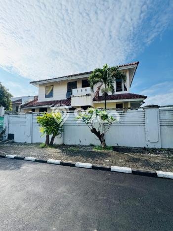 Dijual Hunian Mewah dengan Fasilitas Sekitar Komplit di Cinere, Depok Dijual Hunian Mewah dengan Fasilitas Sekitar Komplit di Cinere, Depok