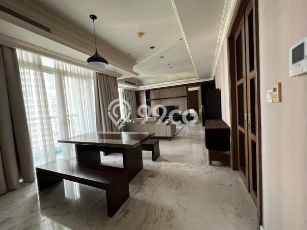 Apartemen Strategis 157m2 di Simprug Jakarta Selatan 2 KT Apartemen Strategis 157m2 di Simprug Jakarta Selatan 2 KT