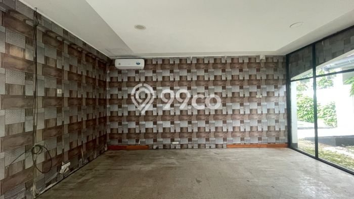 Rumah sewa siap pakai 5 KT di Cipete, Jakarta Selatan Rumah sewa siap pakai 5 KT di Cipete, Jakarta Selatan