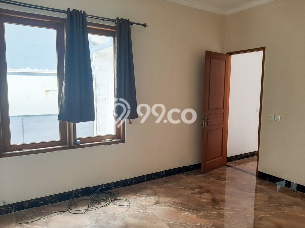 Disewakan! Rumah 4 Kamar Tidur &
4 Kamar Mandi di Pondok Indah, Jakarta Selatan Disewakan! Rumah 4 Kamar Tidur &
4 Kamar Mandi di Pondok Indah, Jakarta Selatan