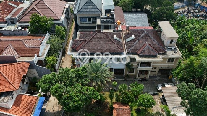 Rumah Mewah LB 264m2 Siap Pakai Desain Elegan di Pondok Labu, Jakarta Selatan Rumah Mewah LB 264m2 Siap Pakai Desain Elegan di Pondok Labu, Jakarta Selatan