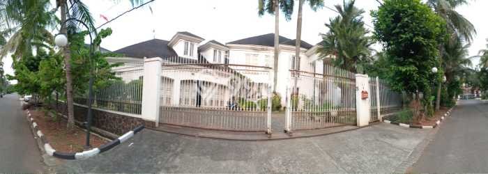 Ready to Use! Premium House LT 1250m2 Desain Modern di Cibubur Ready to Use! Premium House LT 1250m2 Desain Modern di Cibubur