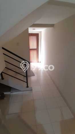 Rumah Elit Modern Siap Huni di Pondok Indah Jakarta Selatan Rumah Elit Modern Siap Huni di Pondok Indah Jakarta Selatan