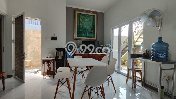 Ready to Use! Luxury House LT 103m2 Desain Modern di Lebak Bulus Ready to Use! Luxury House LT 103m2 Desain Modern di Lebak Bulus