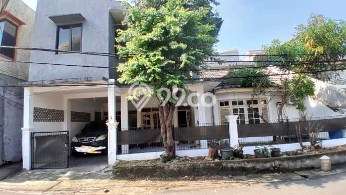 Rumah Elit Modern Tanpa Renovasi di Pejaten Jakarta Selatan Rumah Elit Modern Tanpa Renovasi di Pejaten Jakarta Selatan