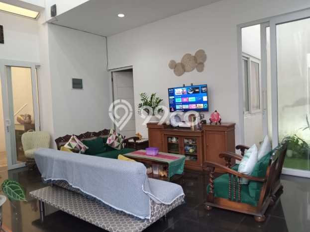 Rumah Elit LB 194m2 Siap Pakai Desain Elegan di Cibubur, Jakarta Timur Rumah Elit LB 194m2 Siap Pakai Desain Elegan di Cibubur, Jakarta Timur