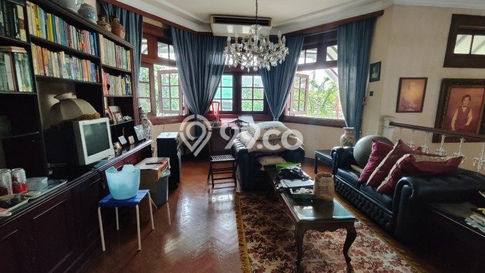 Hunian Elit LB 970m2 Siap Pakai Desain Elegan di Permata Hijau, Jakarta Selatan Hunian Elit LB 970m2 Siap Pakai Desain Elegan di Permata Hijau, Jakarta Selatan