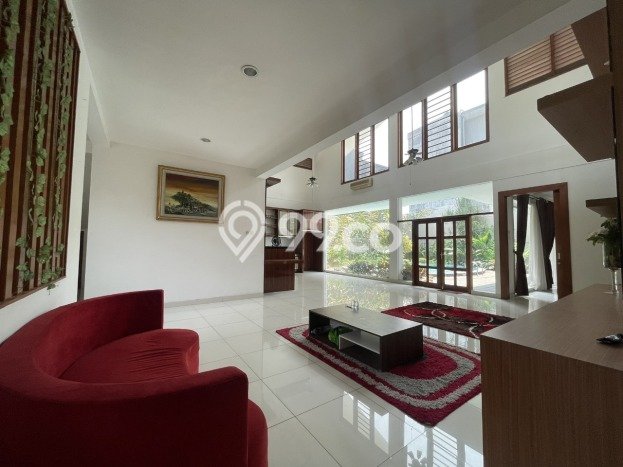 Rumah Luxury Modern Tanpa Renovasi di Pondok Indah Jakarta Selatan Rumah Luxury Modern Tanpa Renovasi di Pondok Indah Jakarta Selatan